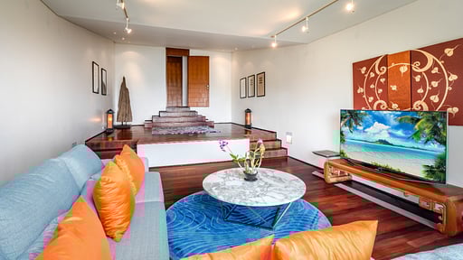 Villa Lomchoy Media room