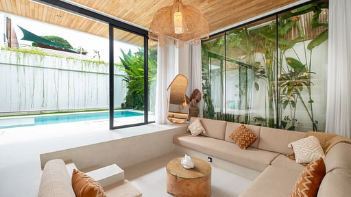 Loona Palm Canggu Estate Wohnbereich 1