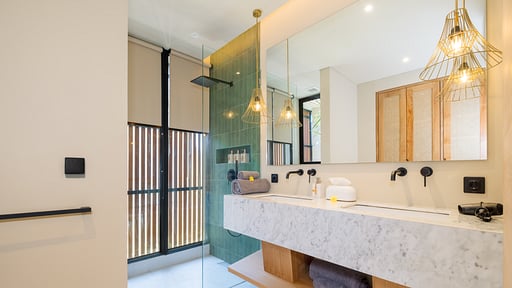 Loona Palm Seseh Estate Bedroom 2