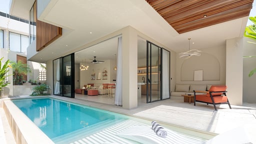 Loona Palm Seseh Estate Swimming pool 2