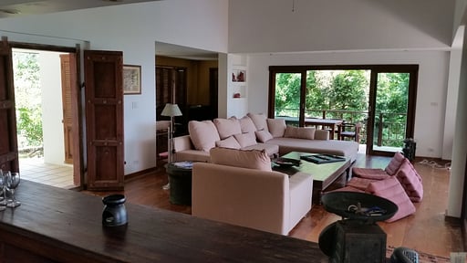 Lord Jim Retreat Villa Living room