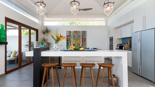 Lotus Beach Villa Кухня