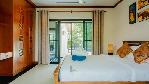 Lotus Villa Спальня 2