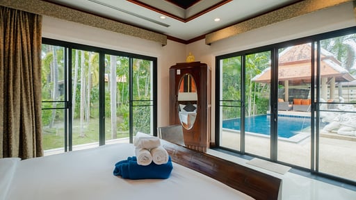 Lotus Villa Спальня 1