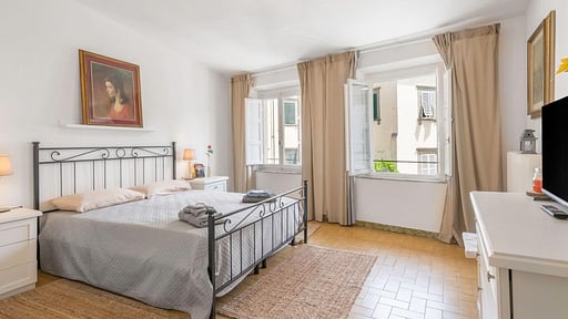 Lucca Old Town Apartment Camera da letto 1