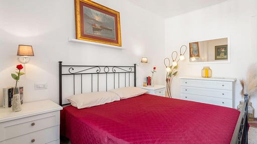 Lucca Old Town Apartment Camera da letto 2