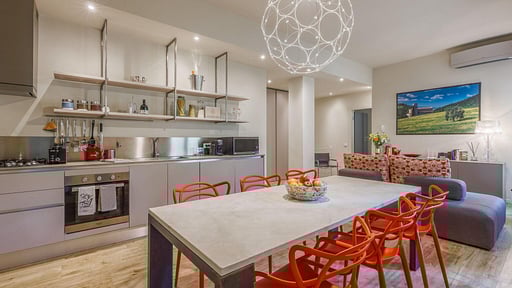 Lucy Charming Apartment Kitchen