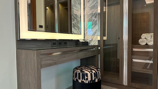 Luxury Breeze Villa Bedroom 1