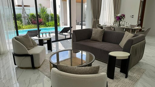 Luxury Breeze Villa Living room