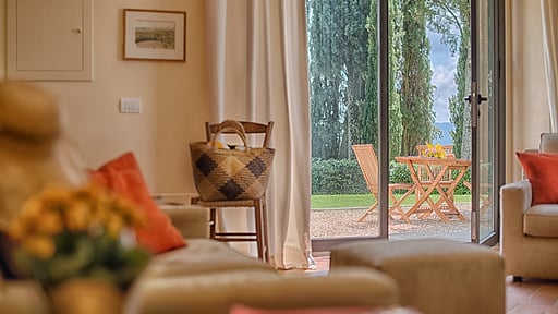 Luxury Chianti Two Living room