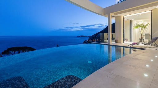 Luxury Villa Club 10 Swimming pool 1