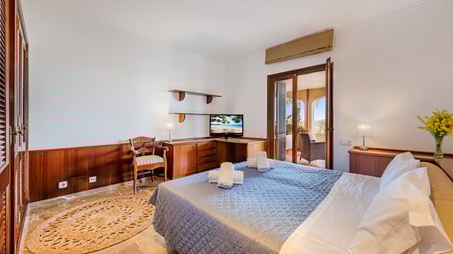 Luxury Villa El Vila Bedroom 4