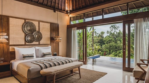 Maar Grand One Bedroom with Private Pool Bedroom 1