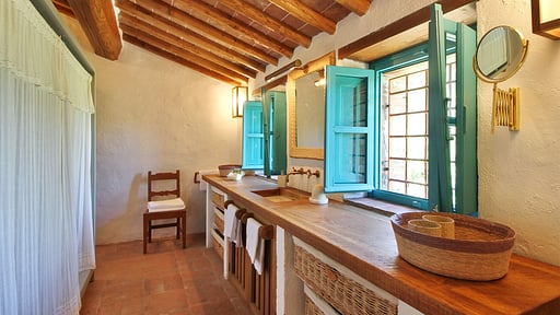 Villa Macennere Bedroom 2