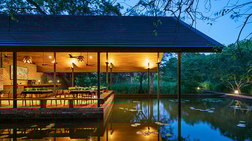 Maia Premium Chalet Обеденная зона