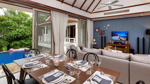 Makata Villa 1 Dining area