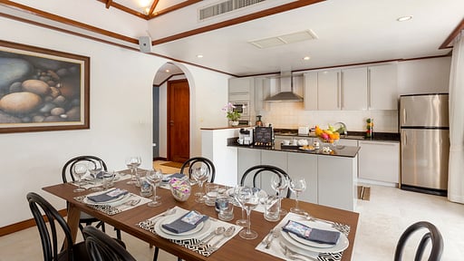 Makata Villa 1 Dining area