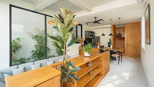 Makia Loft Living room