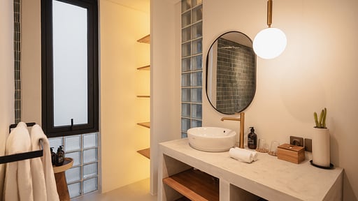 Makia Loft Bedroom 1