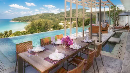 Malaiwana Penthouse Dining area