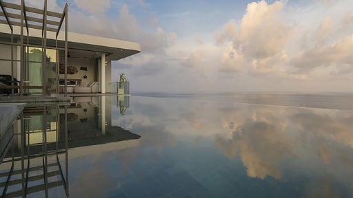 Malaiwana Penthouse Swimming pool