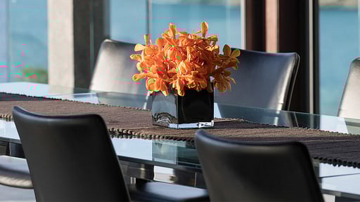 Malaiwana Villa M Dining area