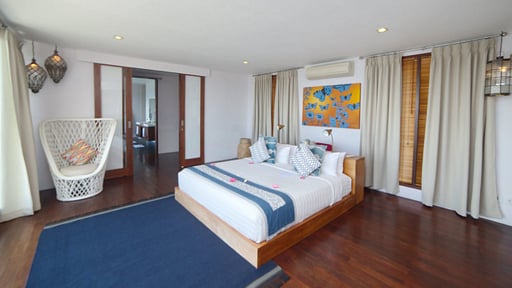 Malimbu Cliff Villa Bedroom 3