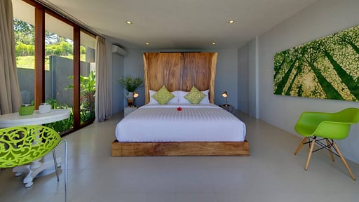 Malimbu Cliff Villa Bedroom 2
