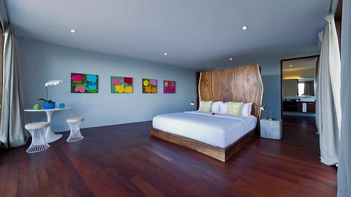 Malimbu Cliff Villa Bedroom 1