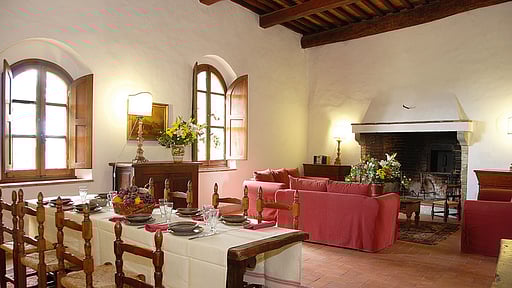 Villa Malmantile Dining area