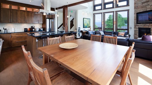 Mangetsu Lodge Dining area