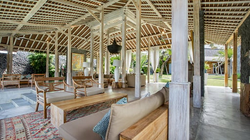 Mannao Estate Salon 1