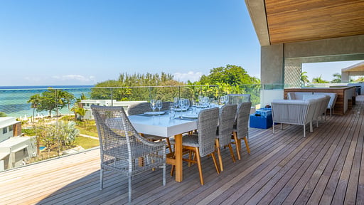 Manta Cove Penthouse Обеденная зона 2