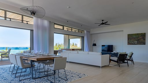 Manta Cove Penthouse Обеденная зона