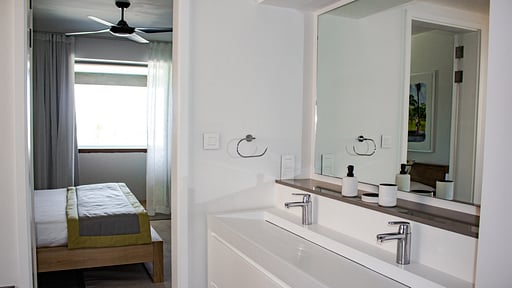 Manta Cove Premium Apartment Спальня 1