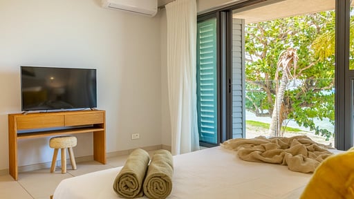 Manta Cove Villa Three Спальня 1