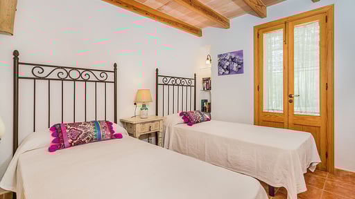 Les Rotes Sanchez Schlafzimmer 1