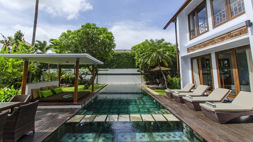 Mary's Beach Villa Бассейн