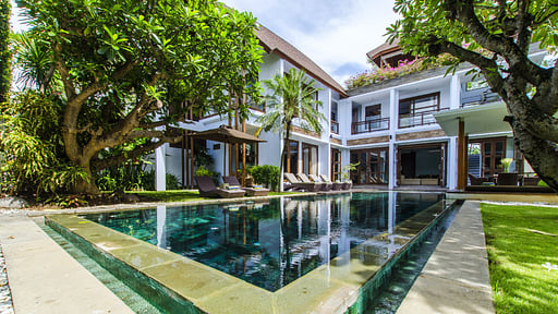 Mary's Beach Villa Бассейн