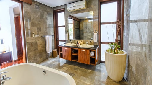 Mary's Beach Villa Спальня 1