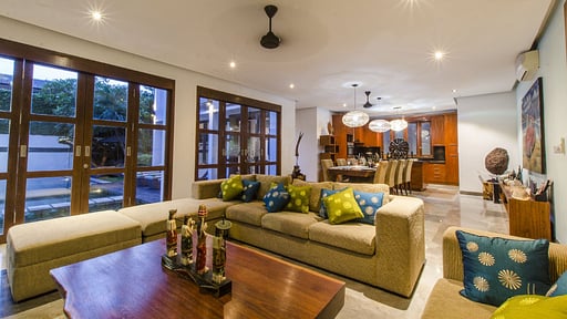 Mary's Beach Villa Гостиная