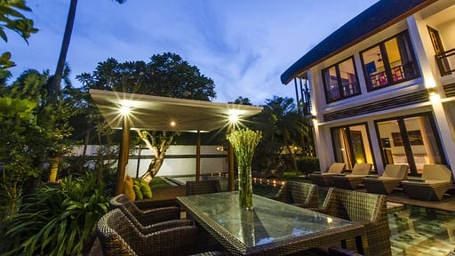 Mary's Beach Villa Бассейн