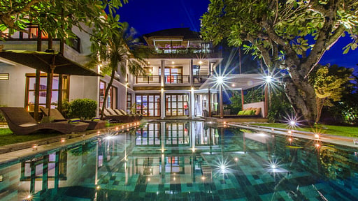 Mary's Beach Villa Бассейн