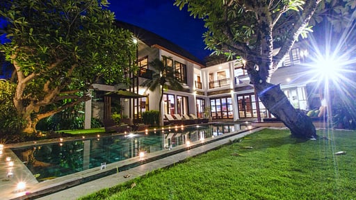 Mary's Beach Villa Бассейн