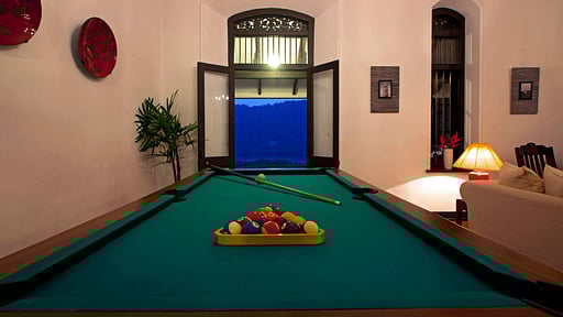 Mas Villa Billiard