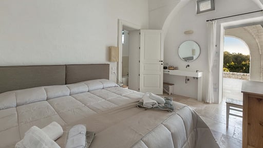 Masseria Santa Filomena Schlafzimmer 9