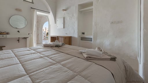 Masseria Santa Filomena Schlafzimmer 9