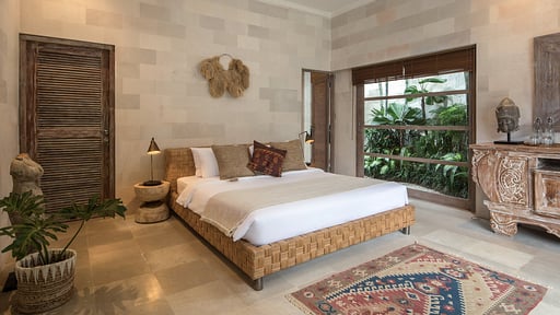 Massilia Estate Bedroom 8