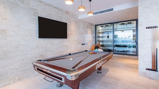 Maya Anda Villa Billiard