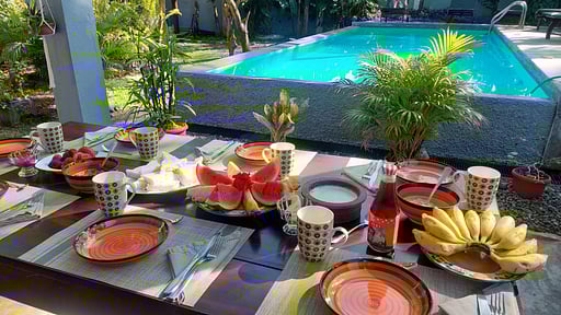 ME Villa Dining area